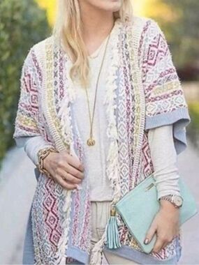 CAbi Fringe Trim Knit Oversized Poncho Sweater Med/Lg Boho Coastal